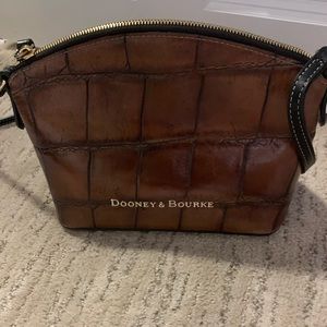 This Dooney is in excellent condition!!